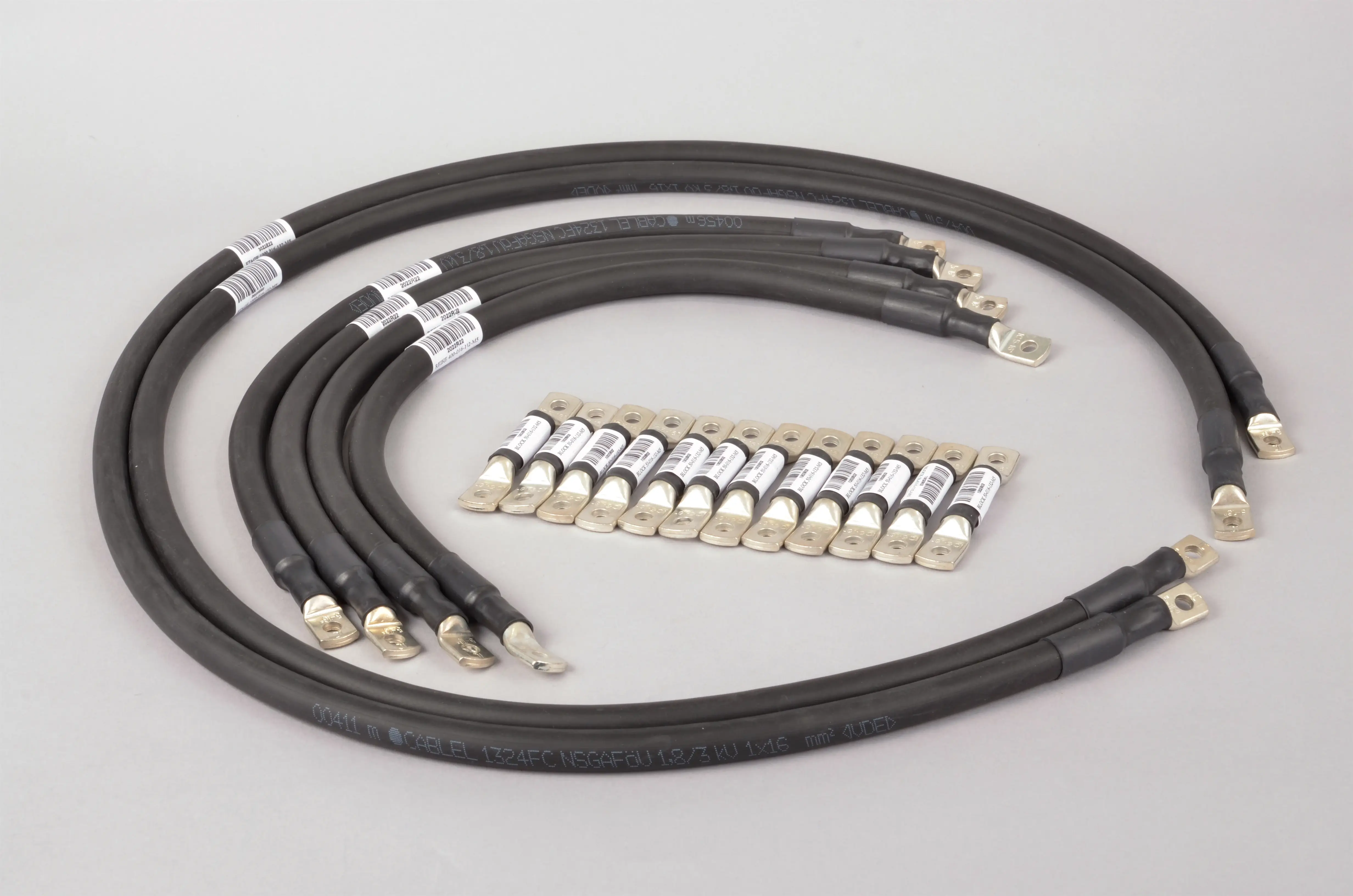 Verbinderpaket 216V 16qmm M5, BV 50 geeignet für 17Ah bis 28Ah Verbinderpaket 216V 16qmm M5, BV 50 geeignet für 17Ah bis 28Ah online bei pro-akkus kaufen