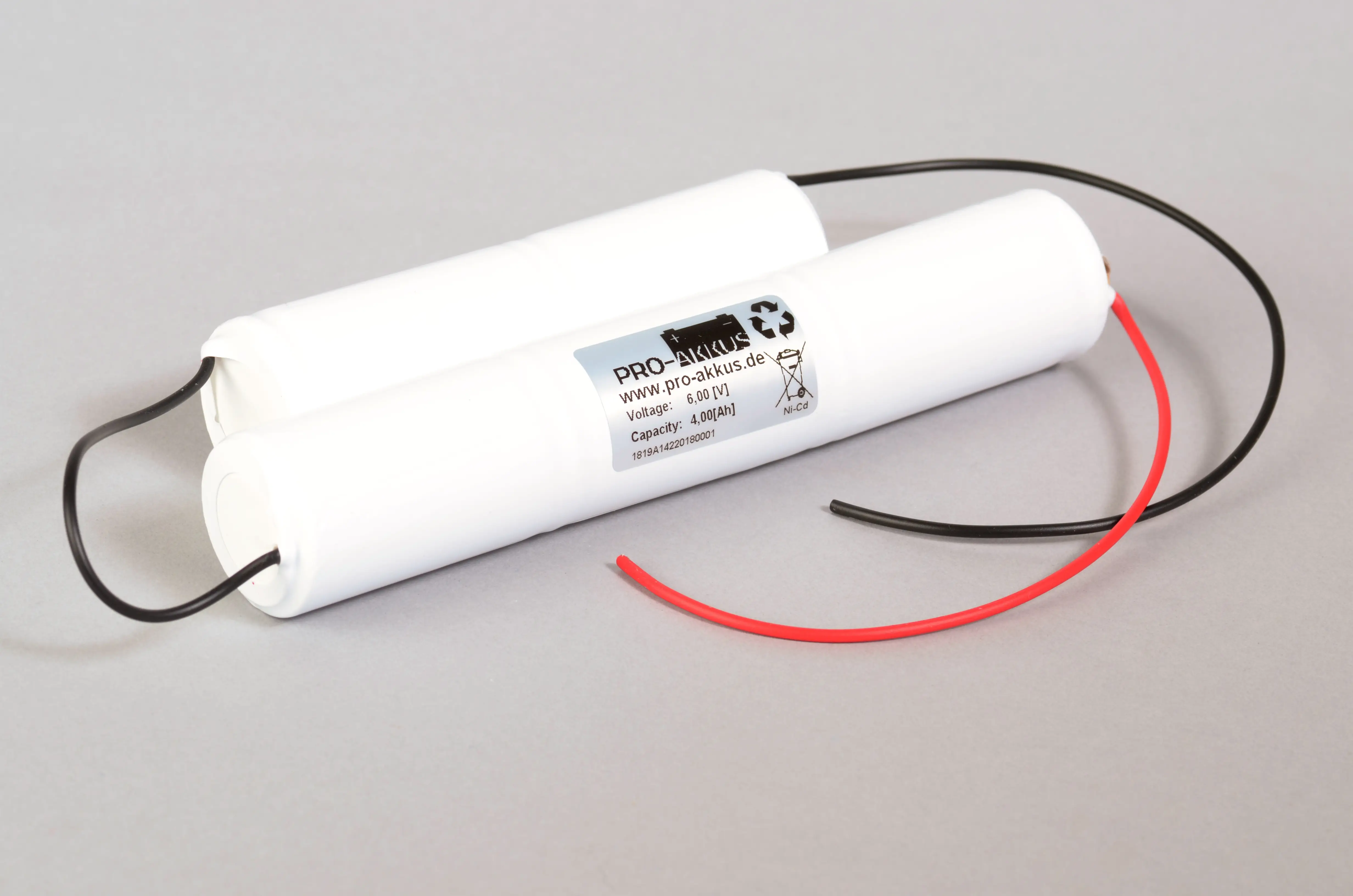 NiCd Notbeleuchtung Akku 6V / 4000mAh (4Ah), 2 Stäbe frei legbar mit Kabel online bei pro-akkus kaufen