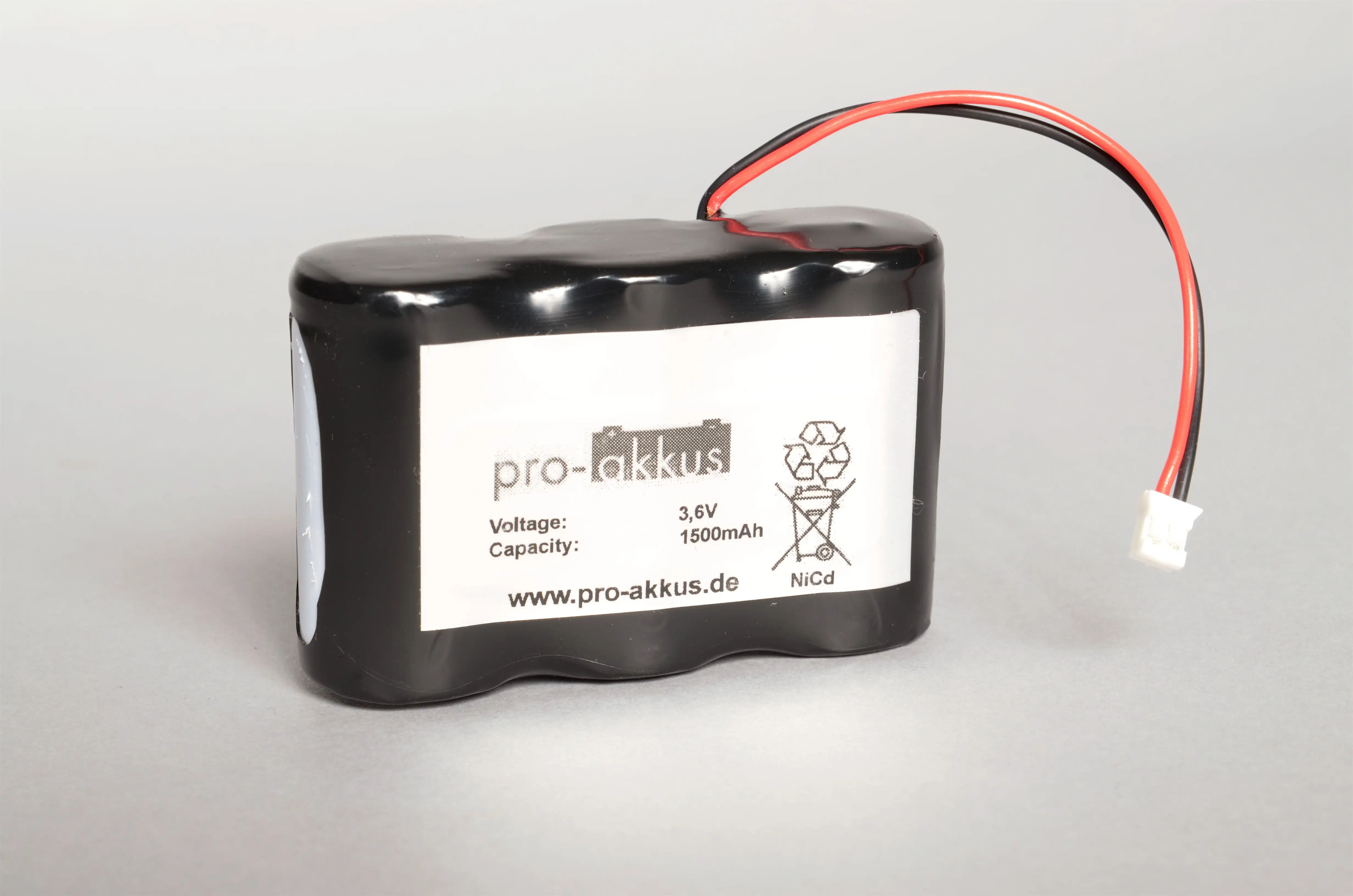 NiCd Notbeleuchtung Akku 3,6V / 1500mAh, Reihe mit Kabel und Stecker-2 online bei pro-akkus kaufen