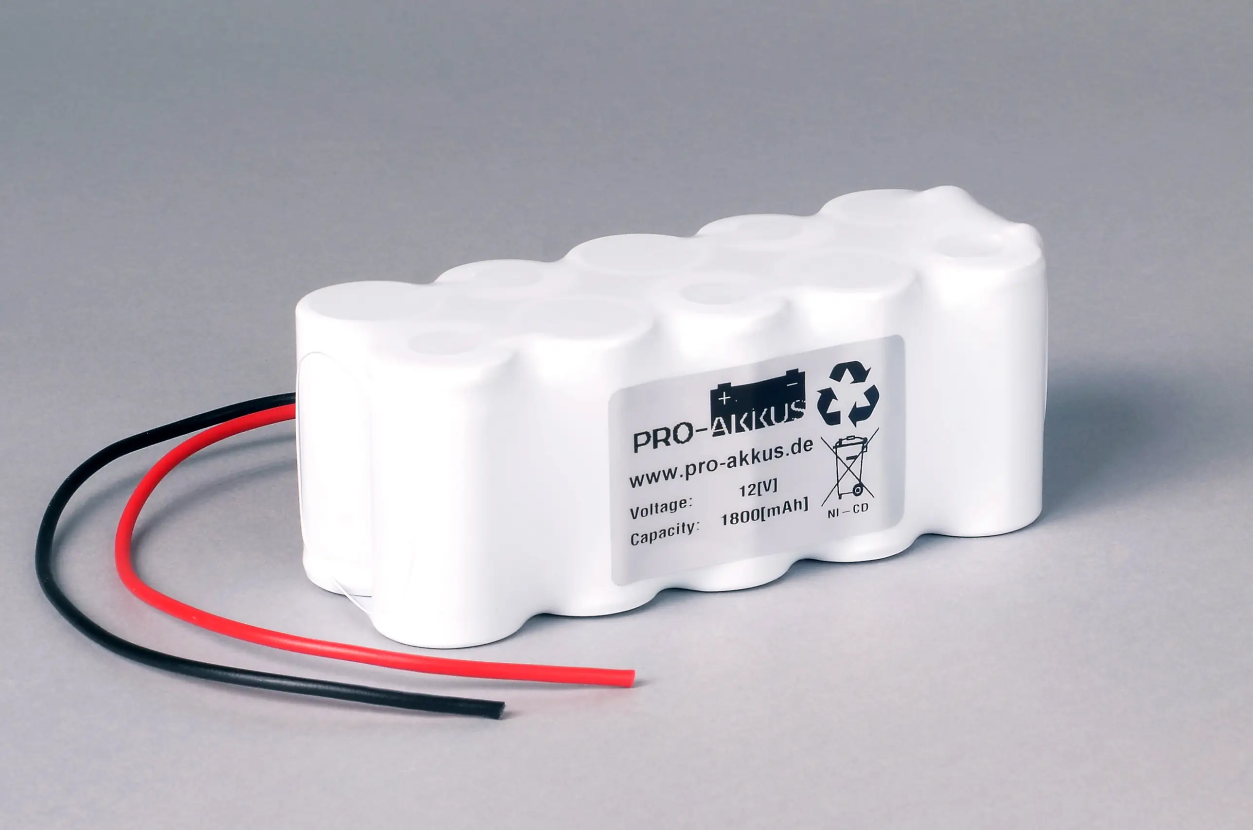 NiCd Notbeleuchtung Akku 12V / 1800mAh (1,8Ah), Reihe mit Kabel NiCd Notbeleuchtung Akku 12V / 1800mAh (1,8Ah), Reihe mit Kabel