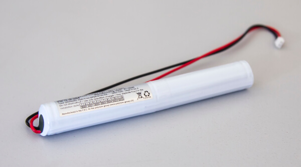 ELUBAT LiFePO4 Notbeleuchtung Akku 3.2V / 3Ah Ref:275802 ELUBAT LiFePO4 Notbeleuchtung Akku 3.2V / 3Ah Ref:275802