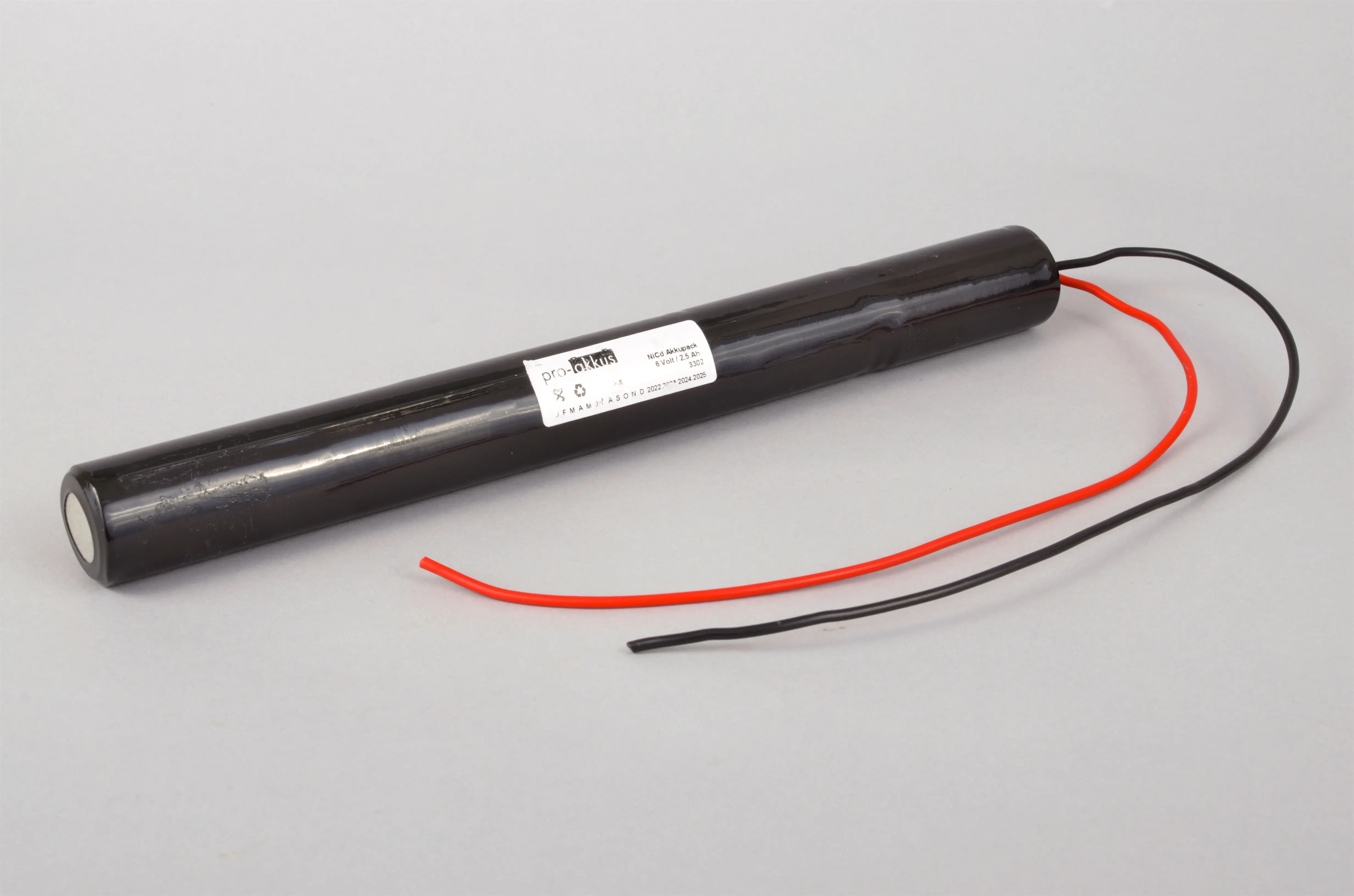 NiCd Notbeleuchtung Akku 6V / 2500mAh (2,5Ah), Stab mit Kabel - online bei pro-akkus kaufen