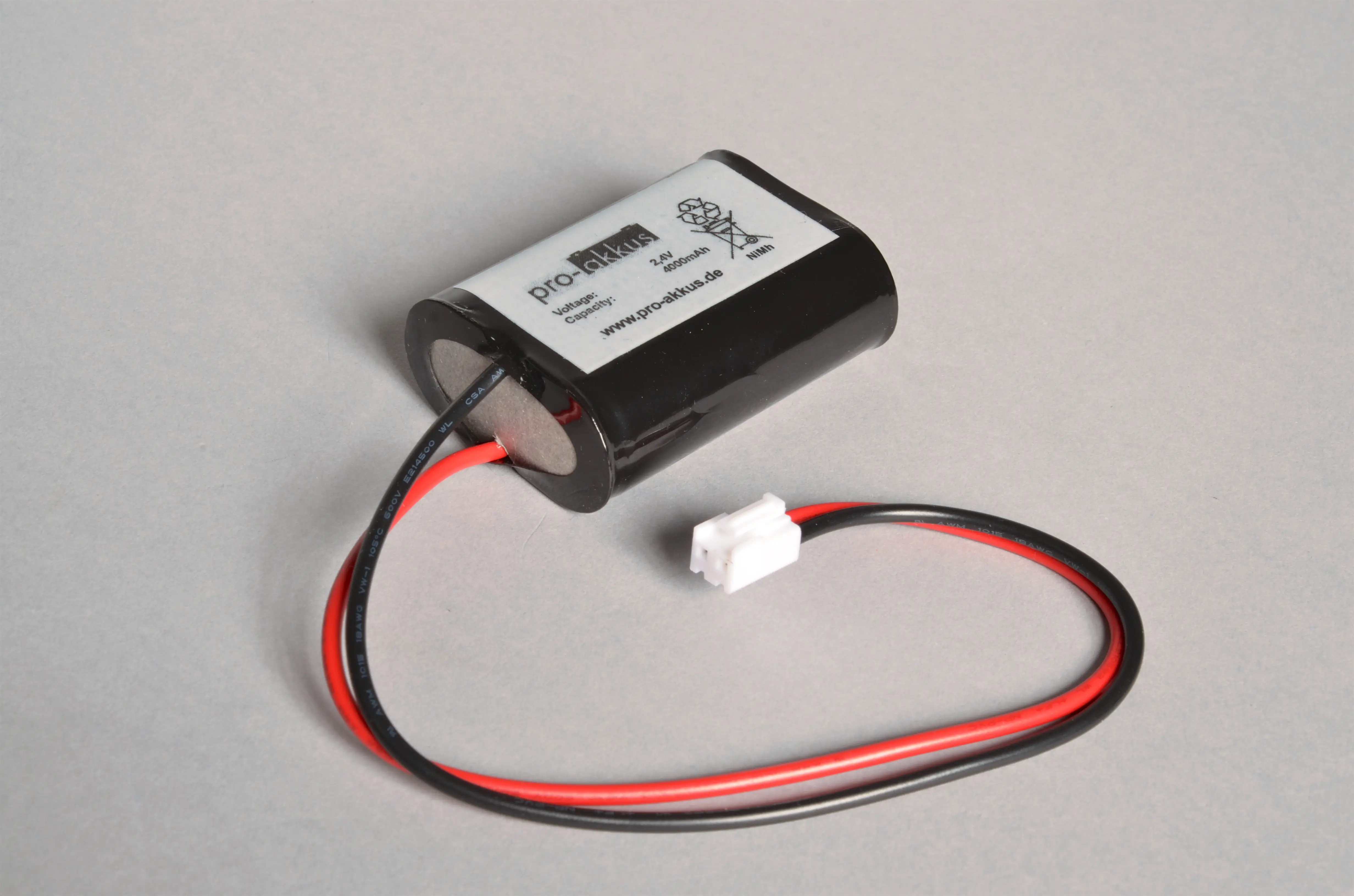 NiMh Notbeleuchtung Akku 2,4V / 4000mAh (4Ah) 7/5SC, Reihe mit Kabel und Stecker online bei pro-akkus kaufen