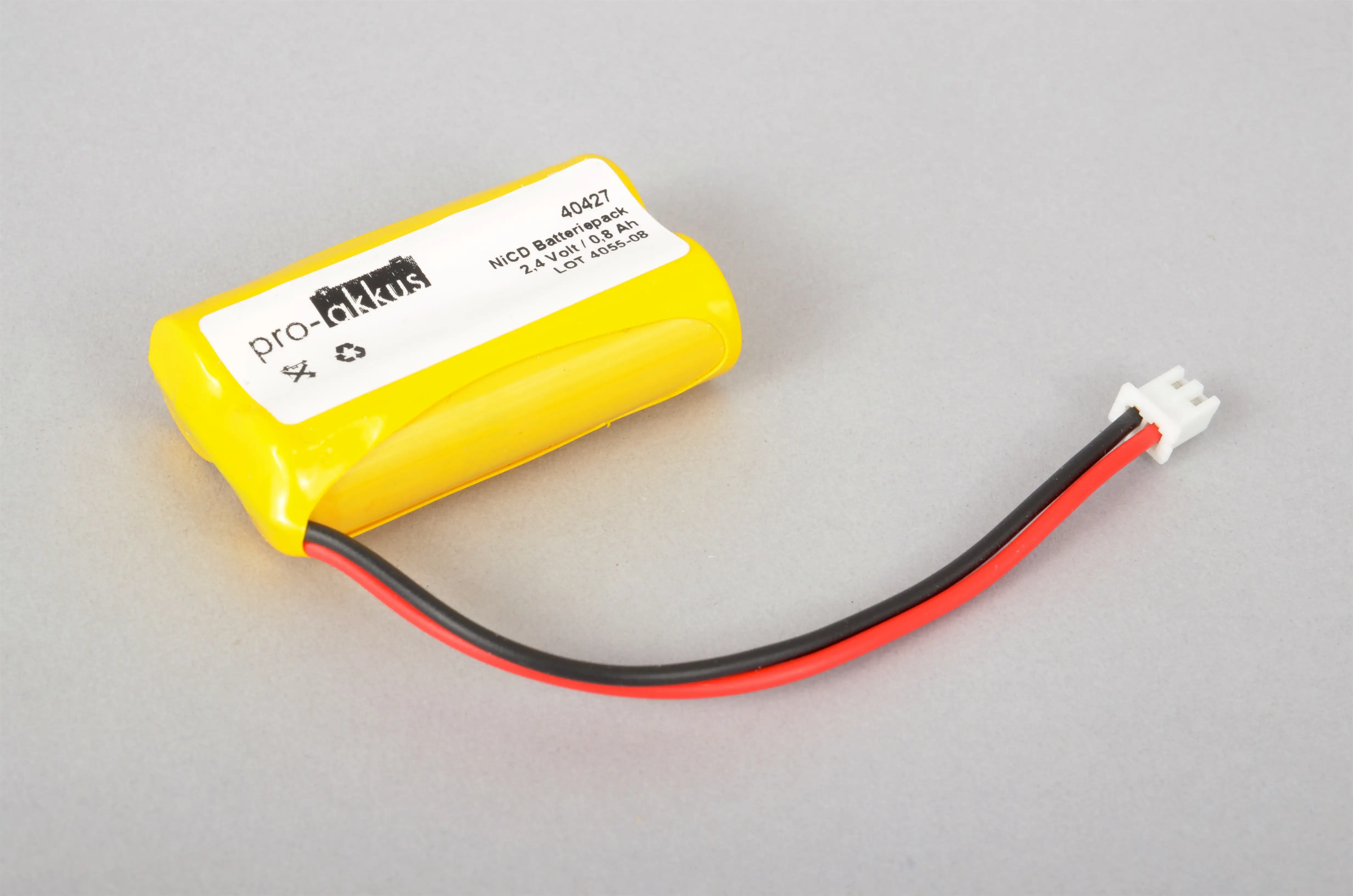 NiCd Notbeleuchtung Akku 2,4V / 800mAh (0,8Ah), Reihe mit Kabel und Stecker