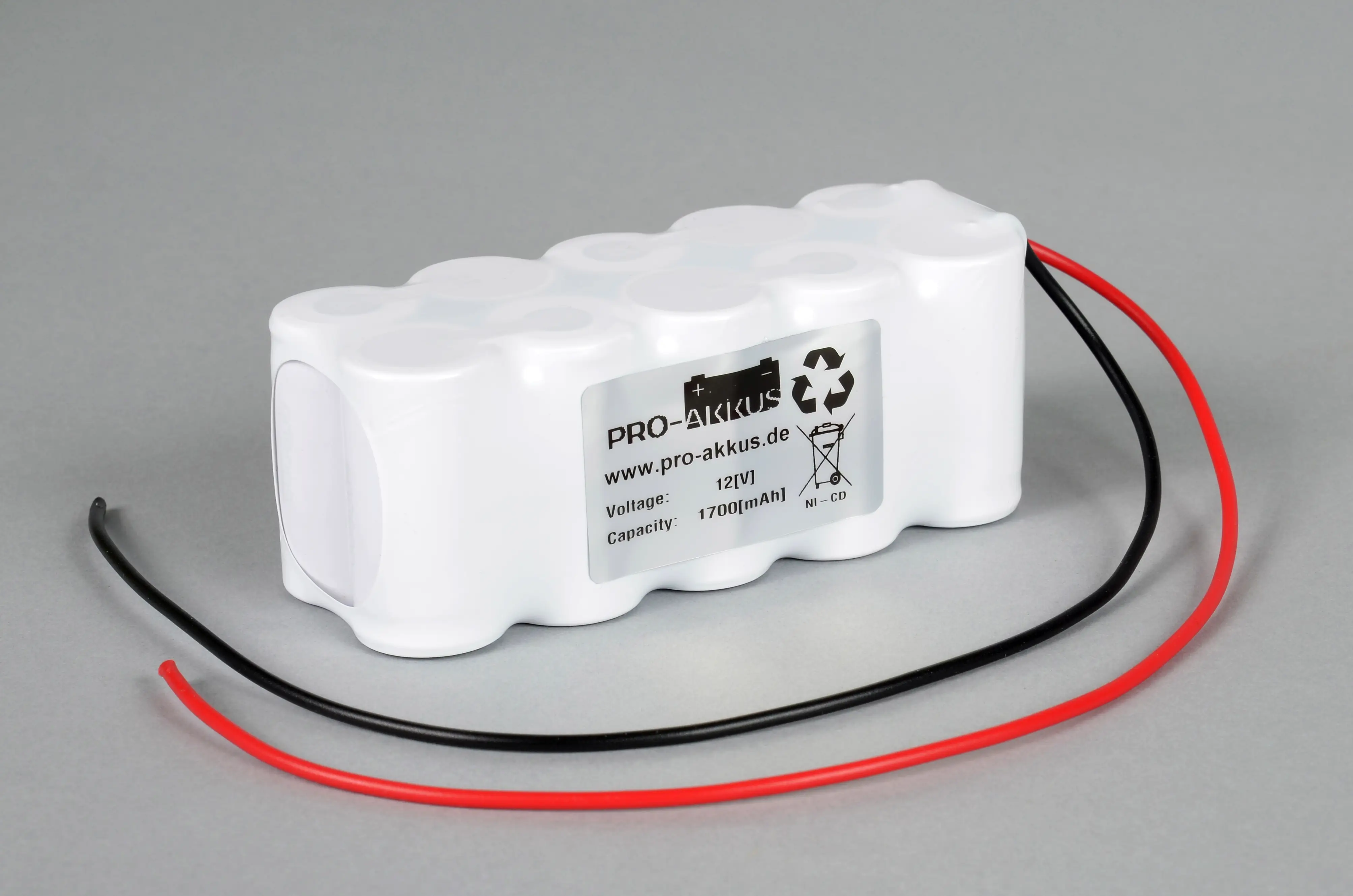 NiCd Notbeleuchtung Akku 12V / 1700mAh (1,7Ah), Reihe mit Kabel NiCd Notbeleuchtung Akku 12V / 1700mAh (1,7Ah), Reihe mit Kabel