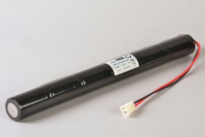 NiCd Notbeleuchtung Akkupack 7,2V / 4000mAh (4Ah) L6x1 Stab mit Kabel und Stecker