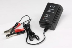 Automatikladegerät IVT 12V / 2,5A für Blei & LiFePo4 mit Krokoklemmen