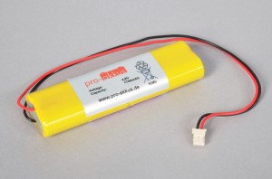 NiMh Notbeleuchtung Akku 4,8V / 1700mAh Stab mit Kabel und Stecker