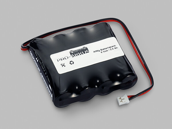 AlMg Batteriepack 6,0V AA F4x1 mit Kabel und Stecker