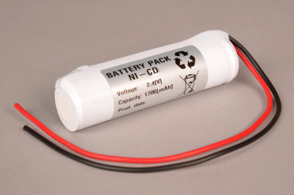 Akkupack Notlicht Notbeleuchtung 2,4V / 1700mAh (1,7Ah) Stabform mit Kabel