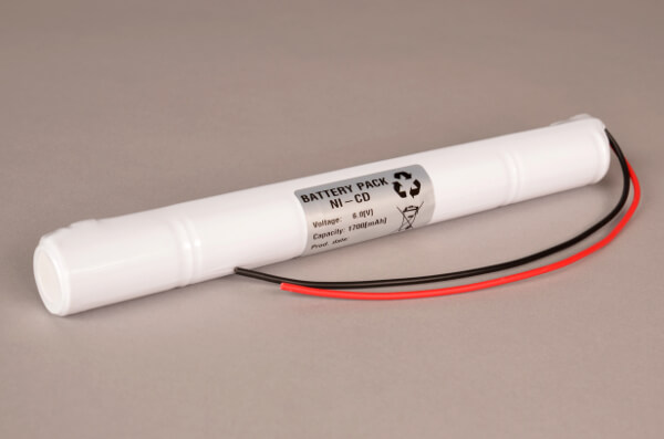Akkupack  2,4V 1,7Ah für Notlicht Notbeleuchtung Notleuten Stabform mit Kabel